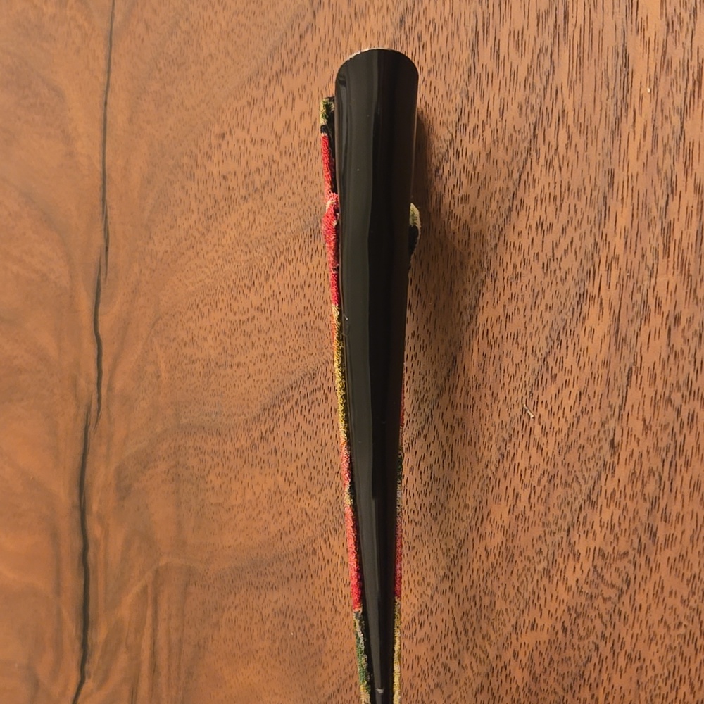 Beautiful fabric Hair Clip - Picture 3 of 3